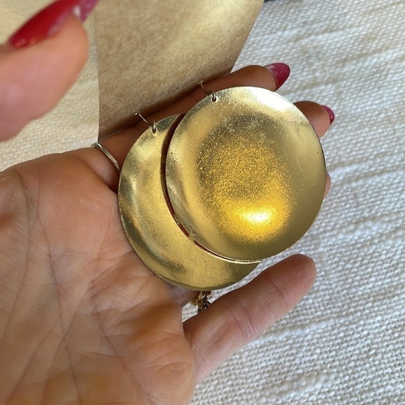 💐5/25 2 pair large round bold metal red glitter chevron mother of pearl dangle - Picture 4 of 10